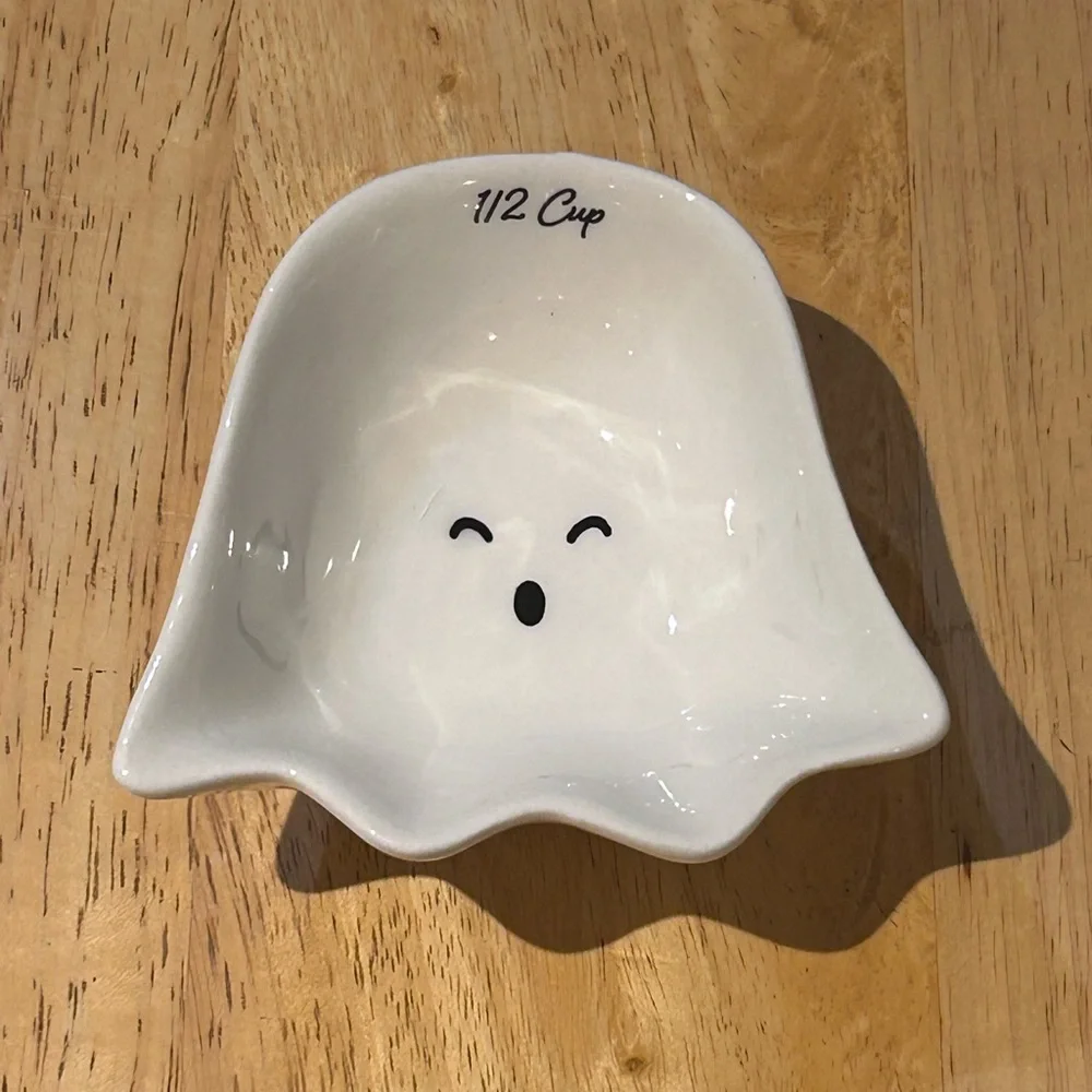 Set of 4 Ceramic Halloween Ghost Shaped Nesting Measuring Cups By The Bake Shop